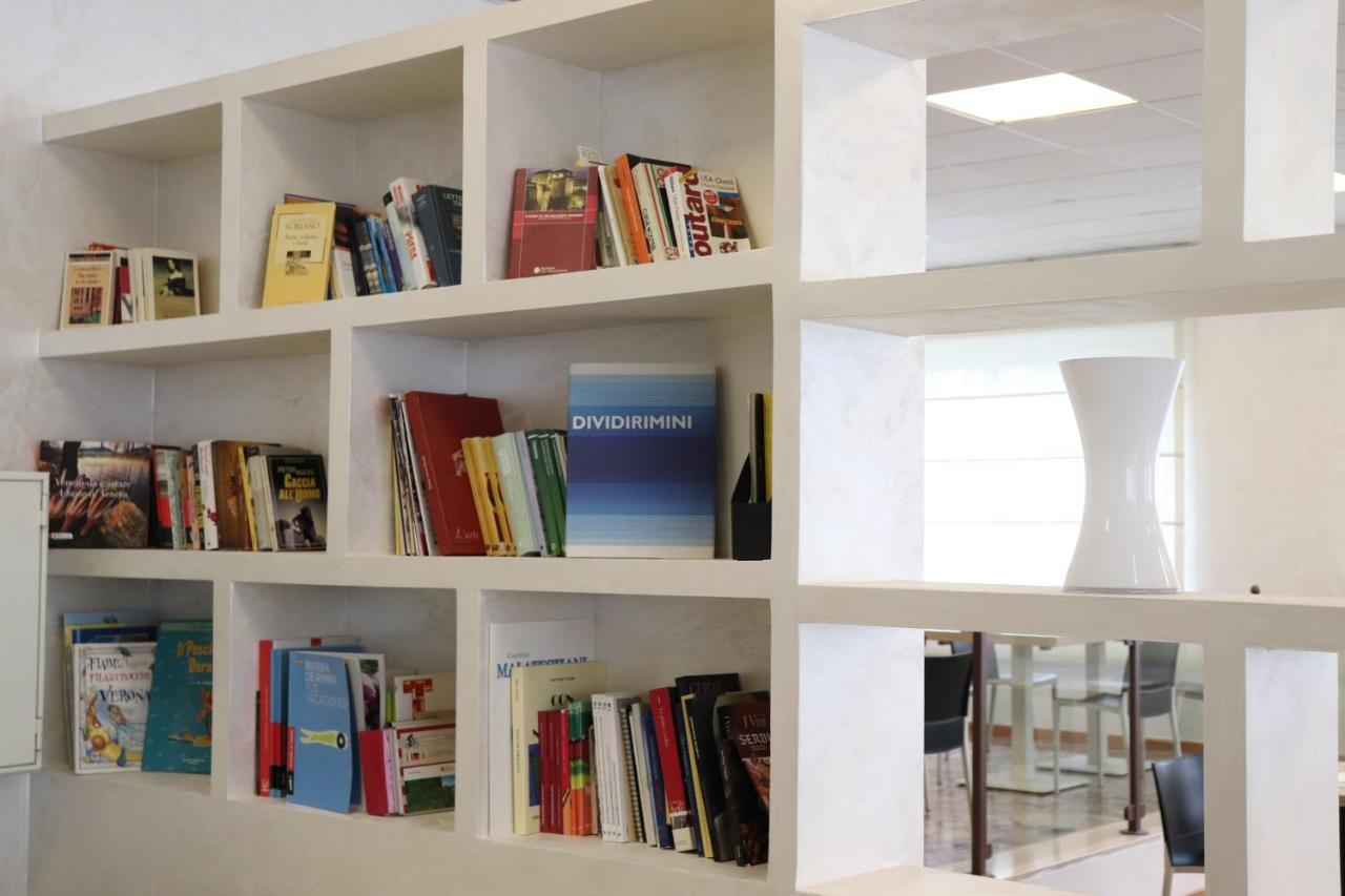 Hotel Morolli Rimini Kültér fotó