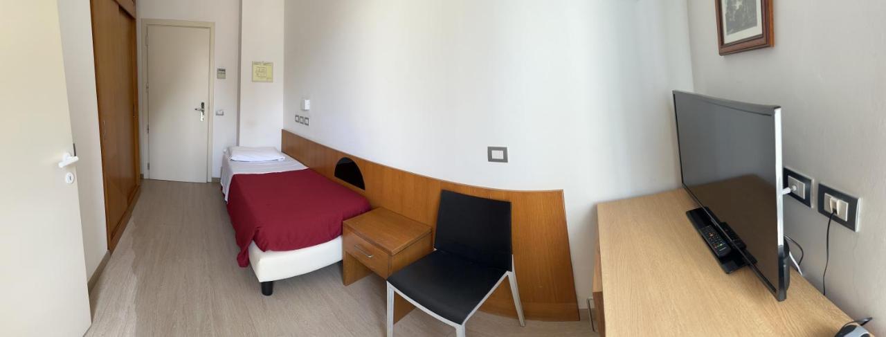 Hotel Morolli Rimini Kültér fotó