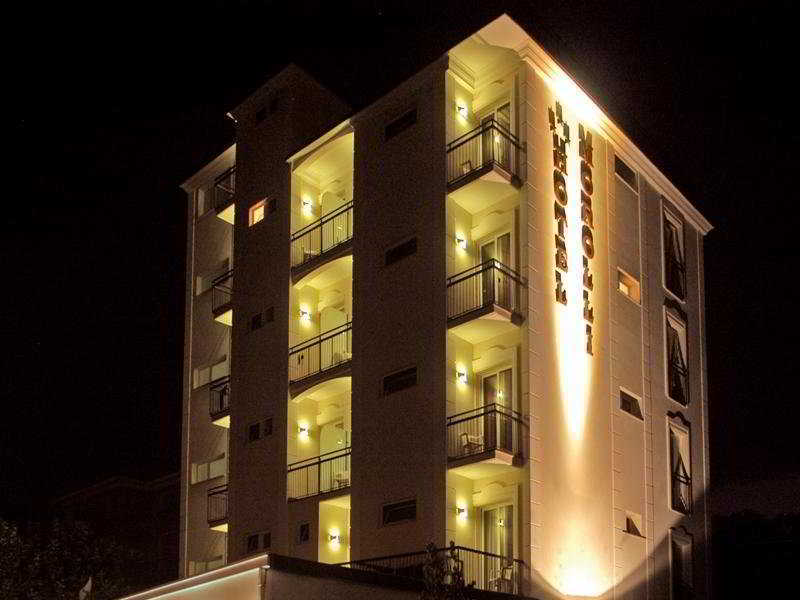 Hotel Morolli Rimini Kültér fotó