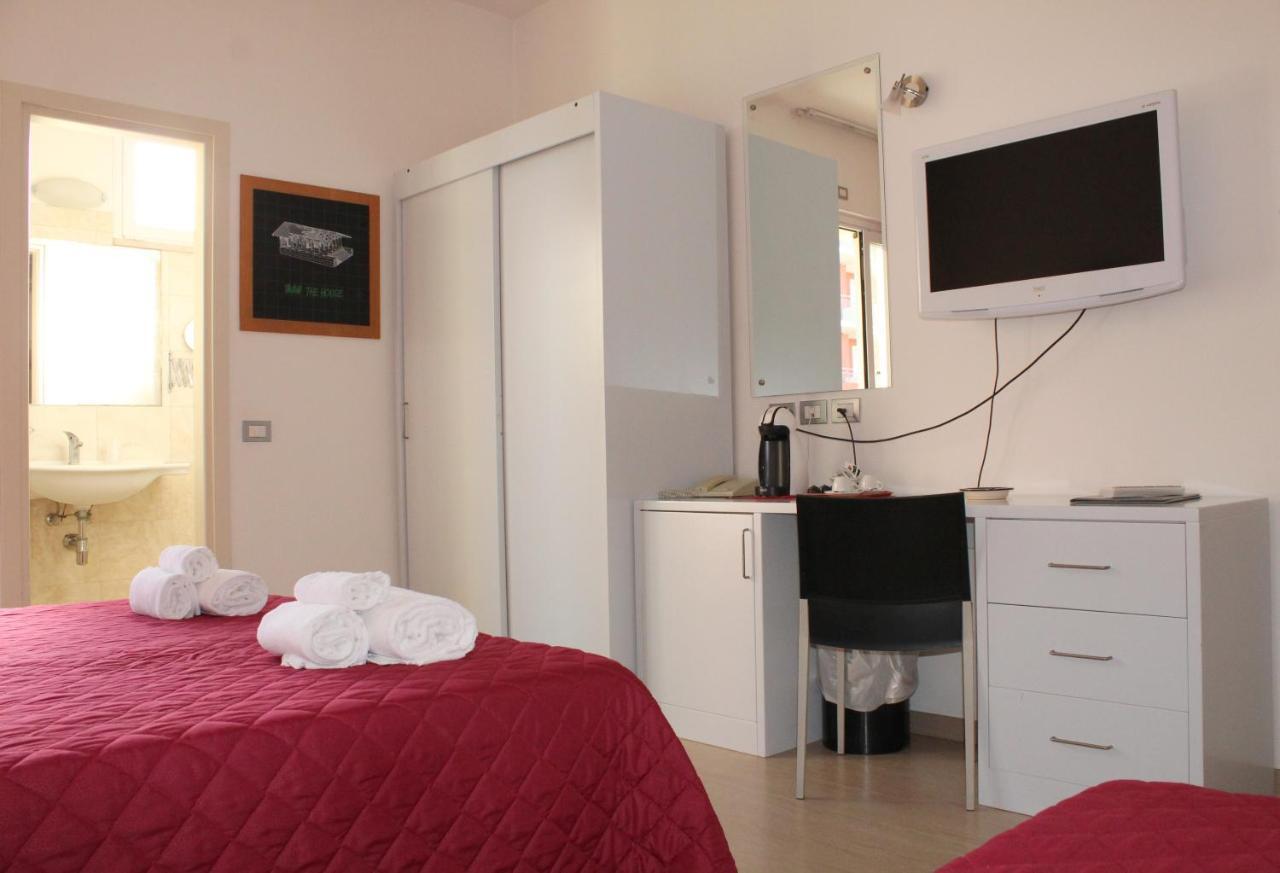 Hotel Morolli Rimini Kültér fotó
