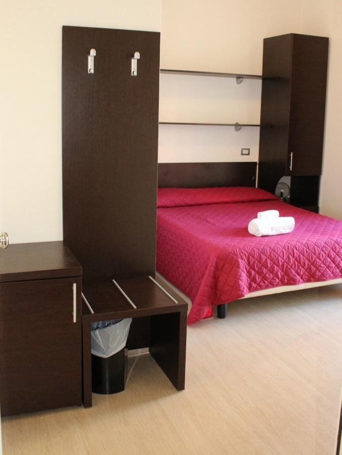 Hotel Morolli Rimini Kültér fotó