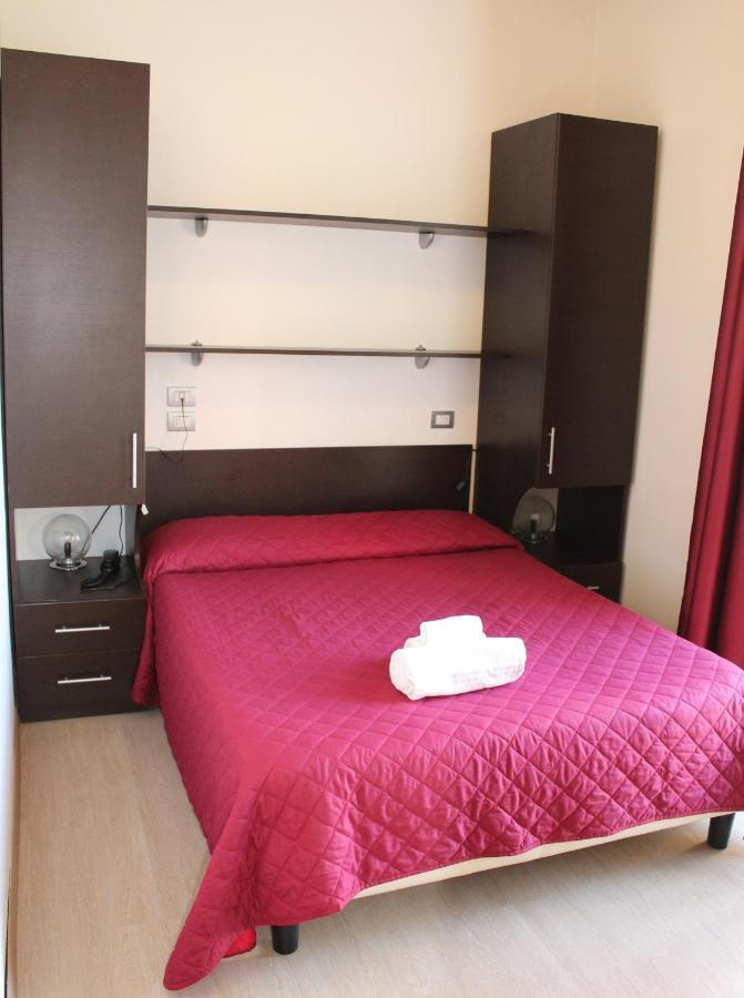 Hotel Morolli Rimini Kültér fotó